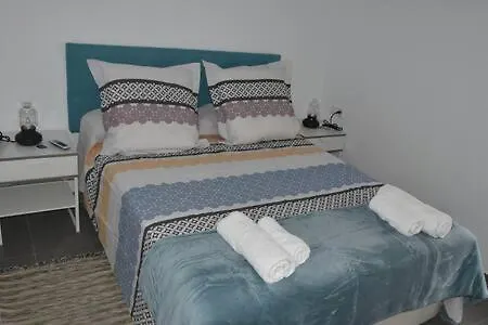 Apartment At The Beach -La Malagueta-Free Parking- Màlaga